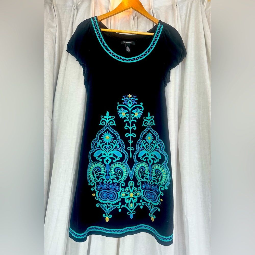 BOHO RESORT Black Dress w/ Embroidery: Scoop Neck, INC International Concepts